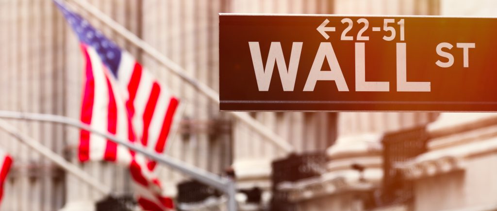 كيف كانت رحلة الأسهم الأمريكية في عام 2020 العصيب؟