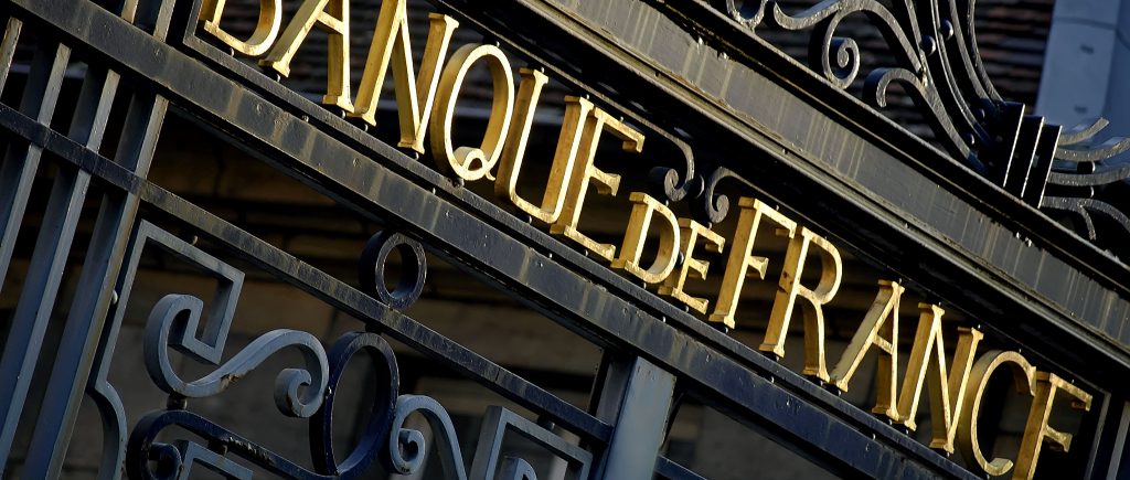 المركزي الفرنسي: الاقتصاد في طريقه صوب نمو بنسبة 5% هذا العام